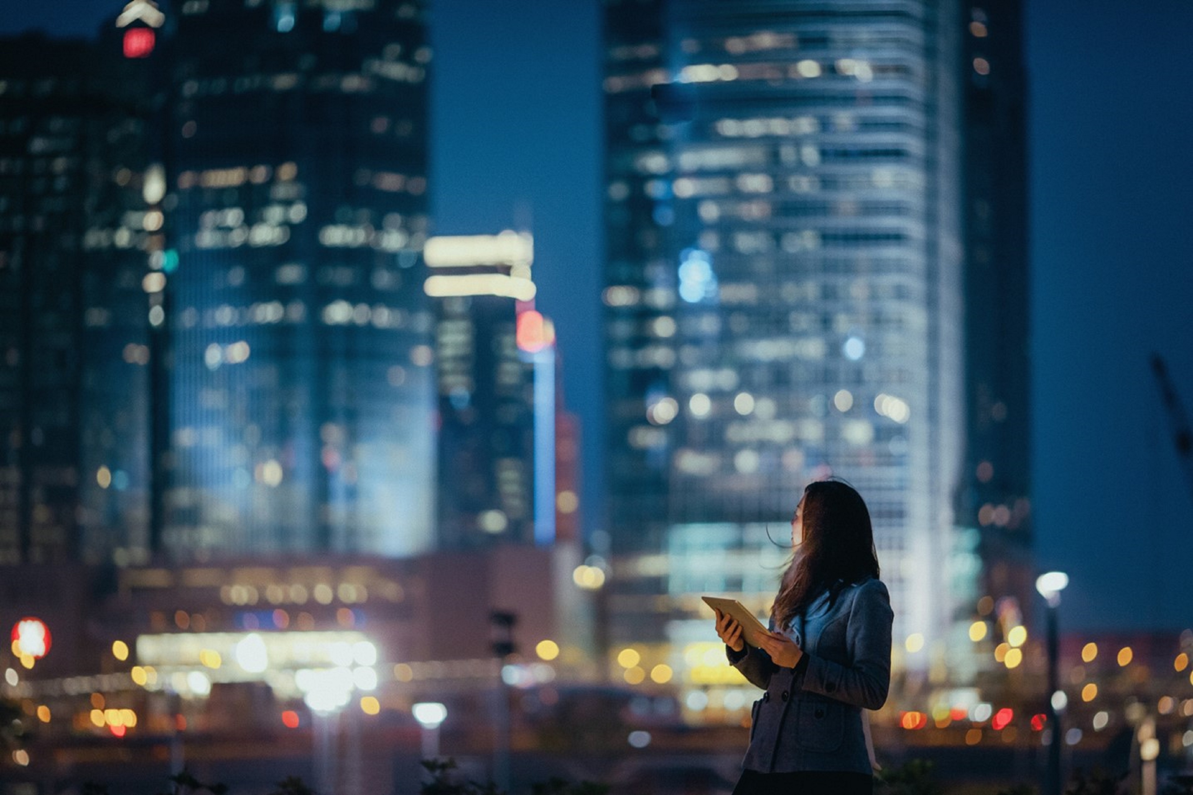 Women looking at buildings 